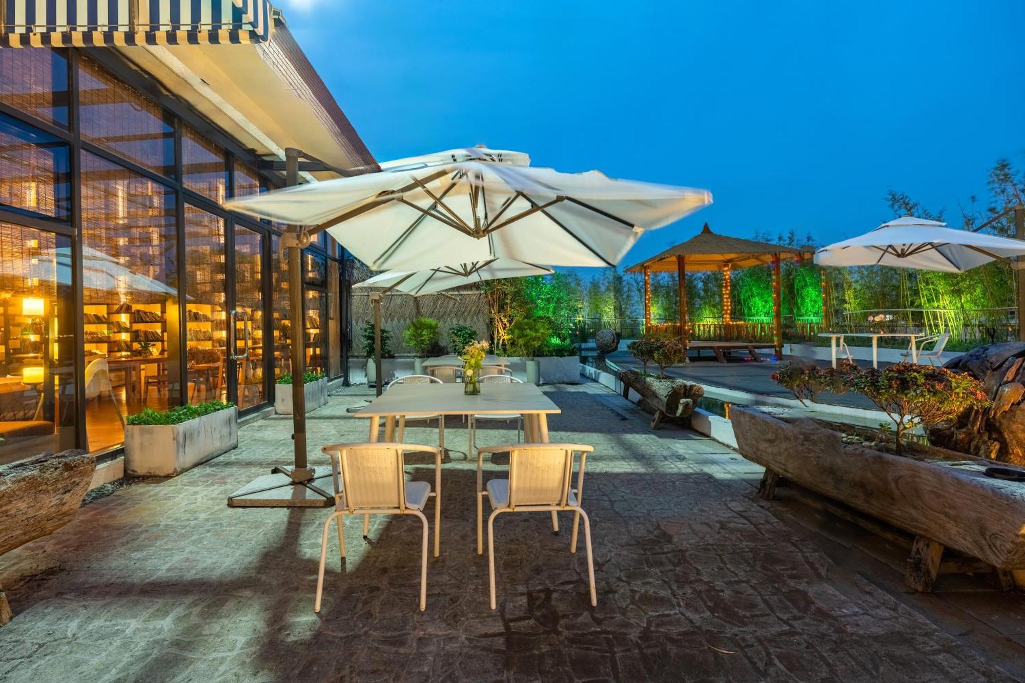 Manli Hotel Shanghai Pudong Airport - Pet Friendly Экстерьер фото